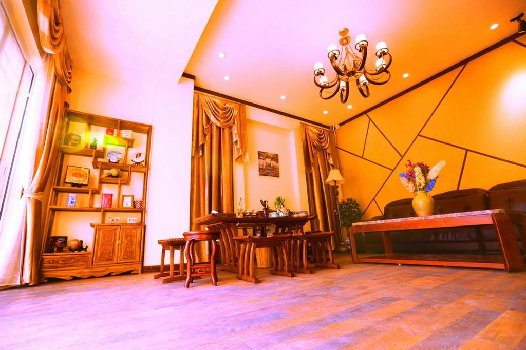 Oak Inn Лицзян Экстерьер фото